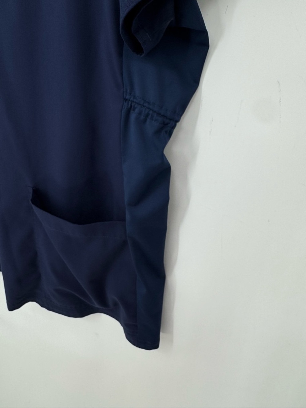 Med Couture Women's Adjustable Maternity Navy Scrub Top Size XL - Picture 4 of 10